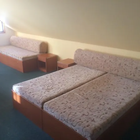 Pensión Podlesí 3*