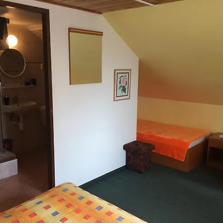 Podlesi Гостевой дом 3*
